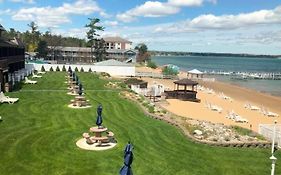 The Beach Haus - Traverse City Hotell Exterior photo