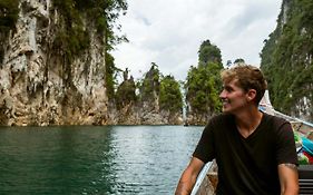 Monkey Mansion - Jungalows & Tours Khao Sok National Park Exterior photo