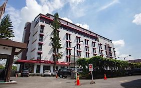 Meotel Purwokerto Exterior photo