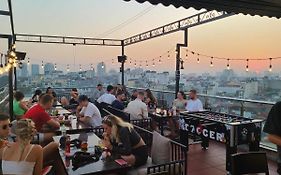 Hanoi Backpackers Hostel&Rooftop bar Exterior photo