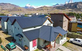 Hosteria Vertical Lodge El Chalten Exterior photo