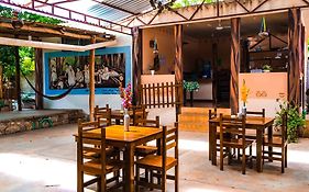 Yaxche Centro Hostal Y Camping Vandrarhem Bacalar Exterior photo