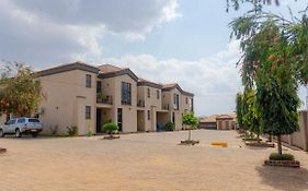 Legacy Suites Lilongwe Exterior photo