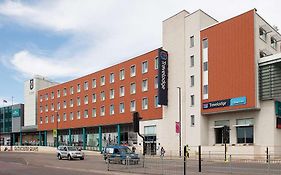 Travelodge Gloucester Exterior photo