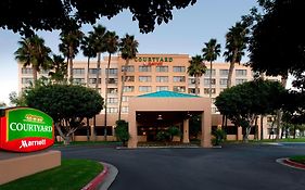 Courtyard By Marriott Cypress Anaheim / Orange County Hotell Exterior photo