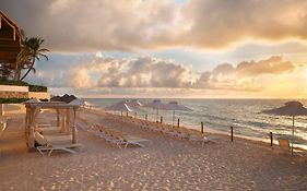 Wyndham Grand Cancun All Inclusive Resort & Villas Exterior photo