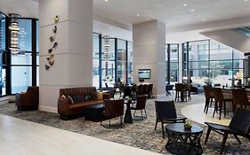 Des Moines Marriott Downtown Hotell Exterior photo