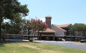 La Quinta By Wyndham Dallas - Addison Galleria Hotell Exterior photo