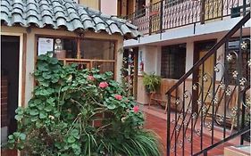 Hostal Rincon Del Turista Hotell Otavalo Exterior photo