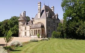 Chateau De La Court D'Aron Bed and Breakfast Saint-Cyr-en-Talmondais Exterior photo