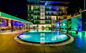 Fabhotel Prime The King'S Court Calangute With Pool And Bar Exterior photo