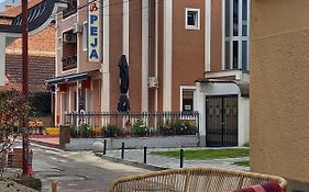 Hotel Peja Exterior photo