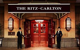 The Ritz-Carlton Osaka Hotell Exterior photo