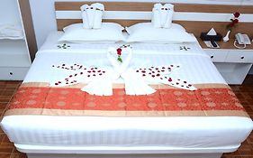 Kaung Myint Hotel Mandalay Room photo