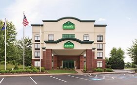 Wingate By Wyndham Louisville East Exterior photo