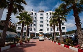 Atlantis Bejaia Aeroport Hotell Exterior photo