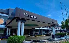 Circle Inn Hotel And Suites Bacolod Exterior photo