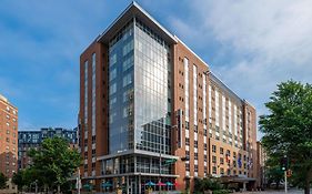 Hampton Inn & Suites Madison Downtown Exterior photo