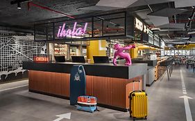 Moxy Barcelona Hotell Exterior photo