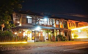 Ary'S Hotel Yogyakarta Exterior photo