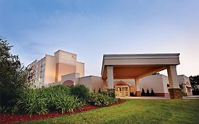 Four Points By Sheraton Kalamazoo Hotell Exterior photo