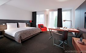The Madison Hotel Hamburg-Harburg Room photo