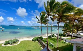 Turquoise Bay Beach Apartments Trou D'Eau Douce Exterior photo