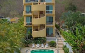 Bungalows Arena Dorada (Adults Only) Zihuatanejo Exterior photo