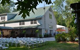 Timber House Resort Brighton Exterior photo