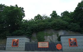 10 Z Bunker Vandrarhem Brno Exterior photo