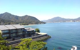 Sakuraya Hotell Itsukushima Exterior photo