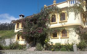 Hostal Curinan Hotell Otavalo Exterior photo