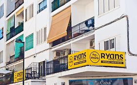 Ryans Pocket Hostel Ibiza stad Exterior photo