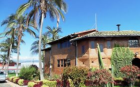 Hosteria Rosa Blanca Hotell Puembo Exterior photo