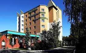 Park Hotel Berezka Tjeljabinsk Exterior photo