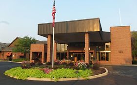 Ramada Plaza By Wyndham Fort Wayne Hotel & Conference Center Exterior photo