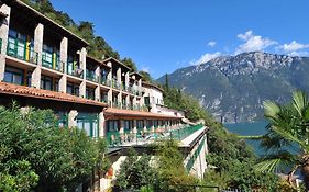 Centro Vacanze La Limonaia Hotell Limone sul Garda Exterior photo