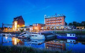 Hotel Doemitzer Hafen Exterior photo