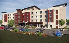 Towneplace Suites By Marriott Medicine Hat Exterior photo