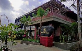 Paon Desa Ubud Hotell Exterior photo