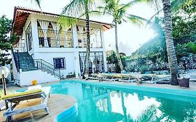 Watamu Sunflower House Hotell Exterior photo