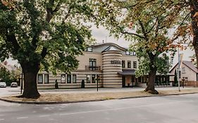 Wolmar Hotell Valmiera Exterior photo