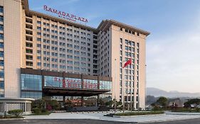 Ramada Plaza By Wyndham Enshi Hotell Exterior photo