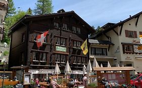 Gasthaus Zum Sternen Hotell Andermatt Exterior photo