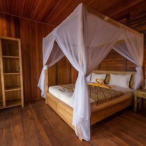 Bungalow på 30 m² i Pulau Bangka, med 1 sovrum och 1 badrum  Totohe Exterior photo