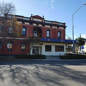 The Royal Hotel Muswellbrook Exterior photo