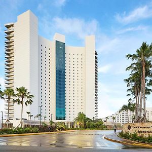 The Tsubaki Tower Hotell Tumon Exterior photo