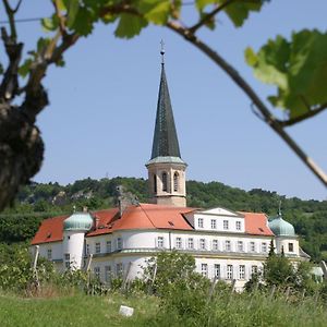 Schloss Gumpoldskirchen Hotell Exterior photo