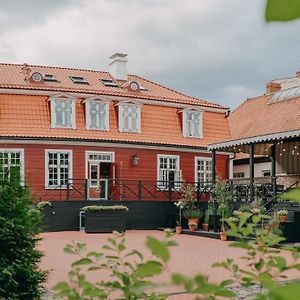 Vanadzina Maja Hotell Cēsis Exterior photo