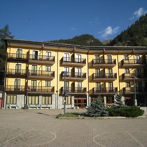 Casalpina Don Barra Hotell Pragelato Exterior photo